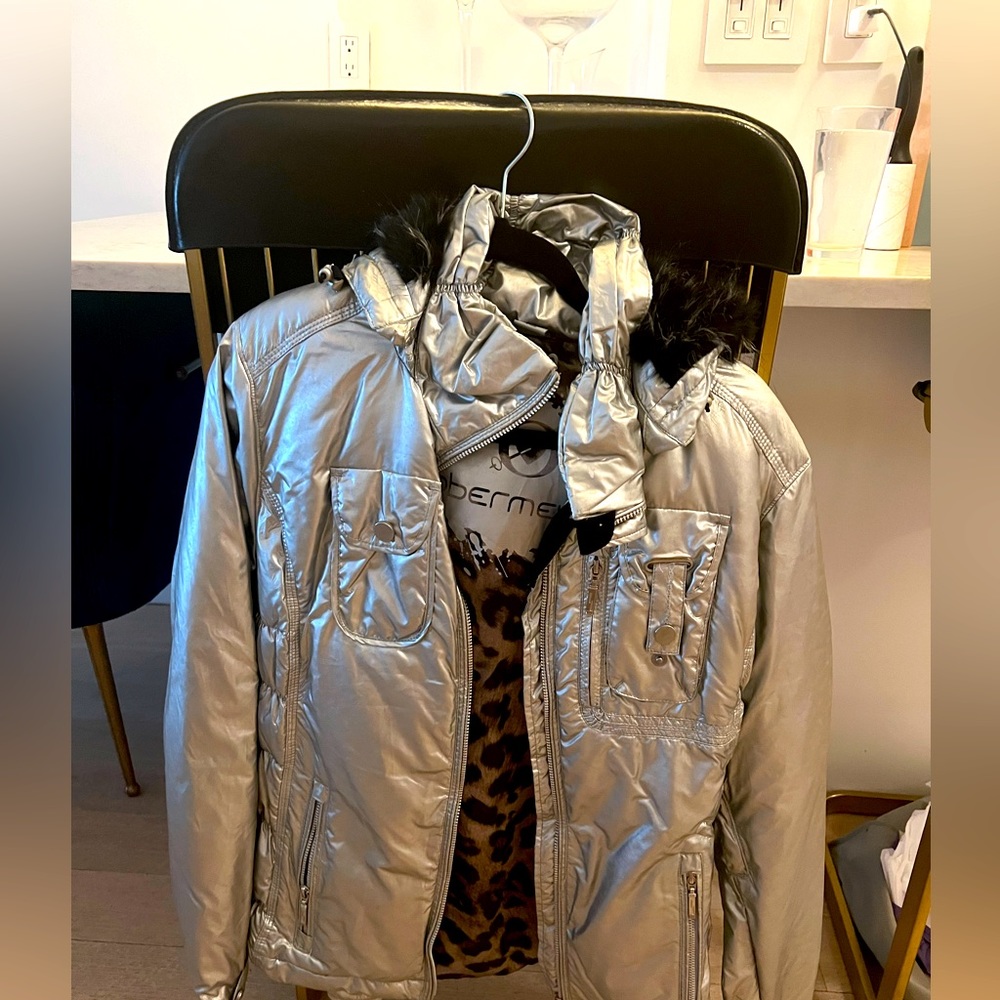 Obermeyer size 12 metallic ski jacket with hood